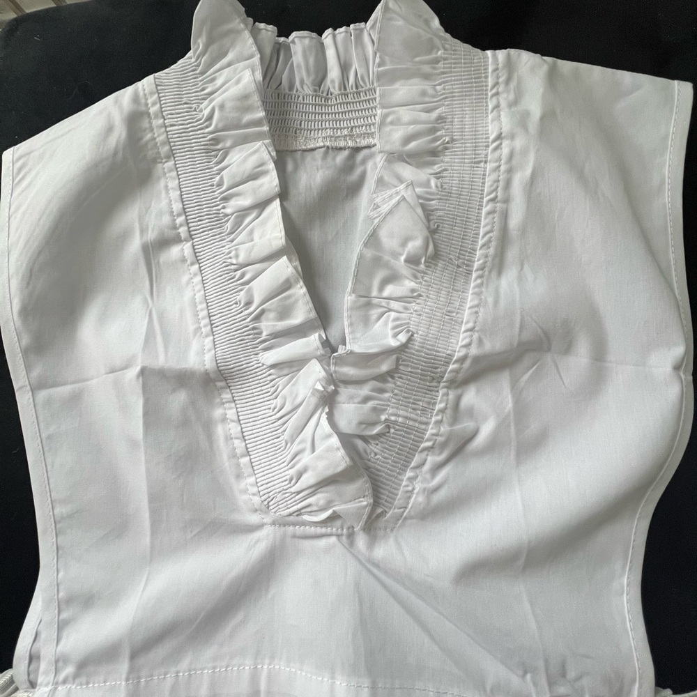 White Ruffled V-Neck Women’s Blouse Dicky NEW NEVER WORN